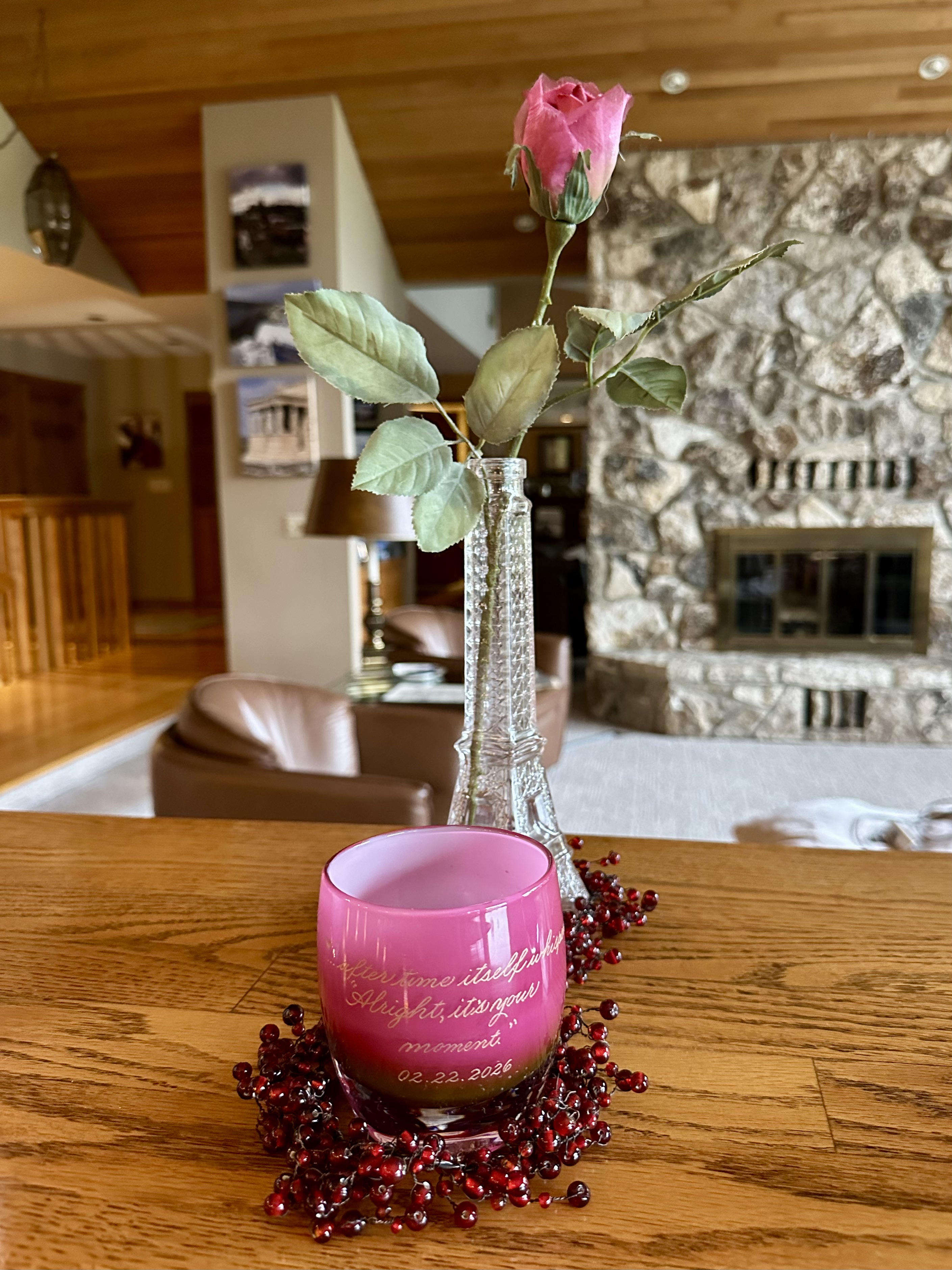 Wedding candle with Eiffel Tower vase